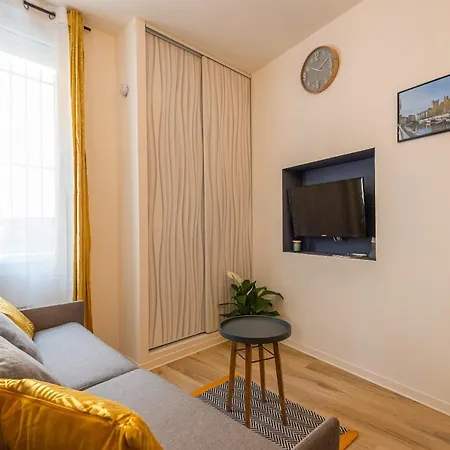 Le Cosy Narbonnais Apartamento *